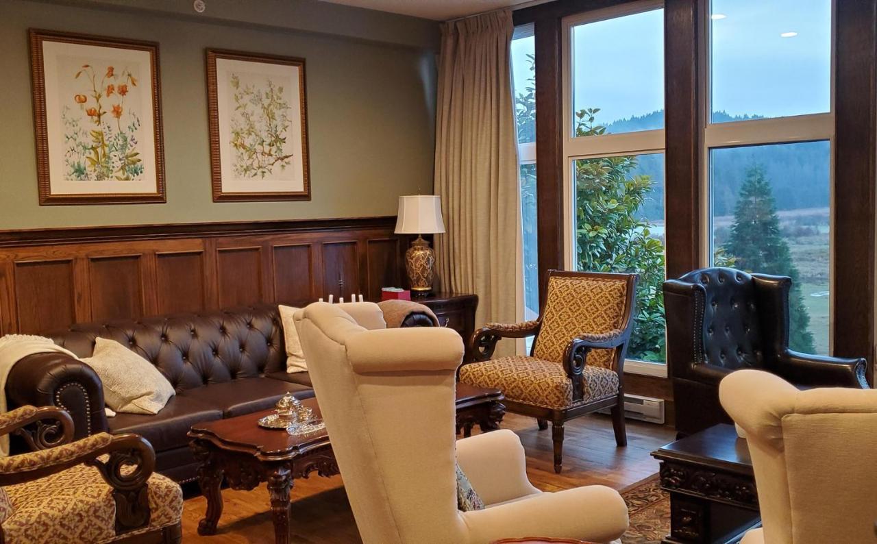 Woodstone Manor Inc. Hotel Sturdies Bay Ngoại thất bức ảnh