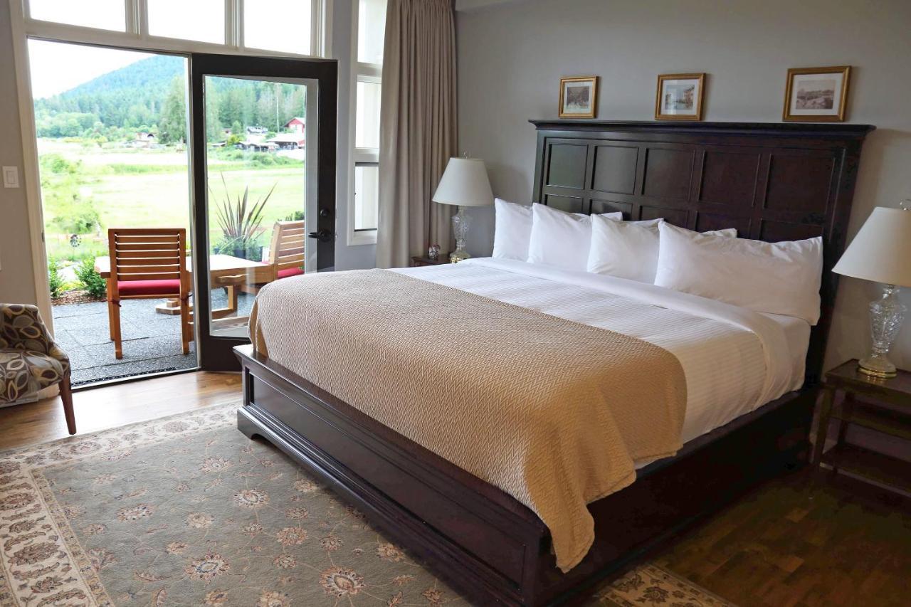 Woodstone Manor Inc. Hotel Sturdies Bay Ngoại thất bức ảnh